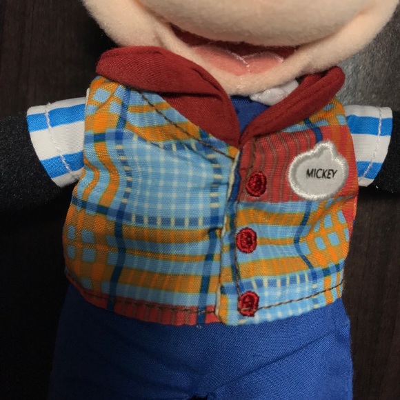 Mickey Mouse Plushy - Picture 2 of 6